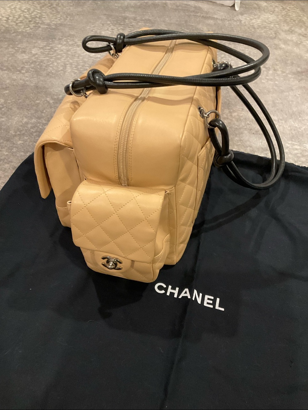CHANEL CANBON REPORTER BAG LARGE BEIGE & BLK QUILTED - Picture 8 of 16